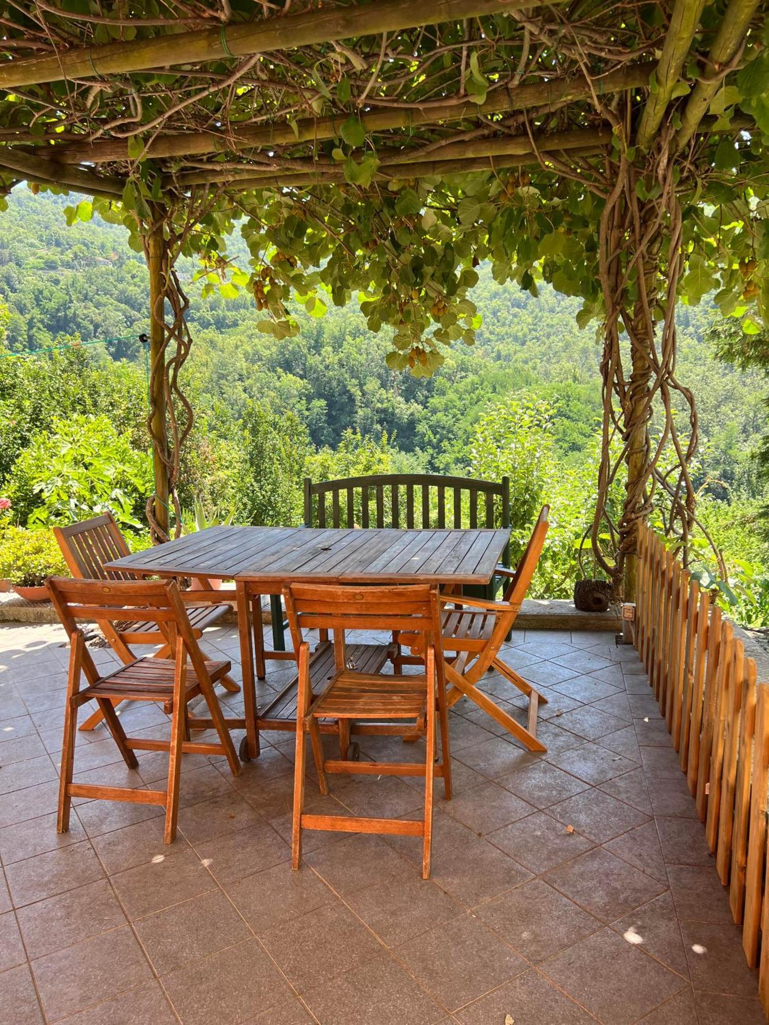 Casa Boru - A Beautiful Fully Restored Spacious House With Fantastic Views Calice al Cornoviglio 외부 사진